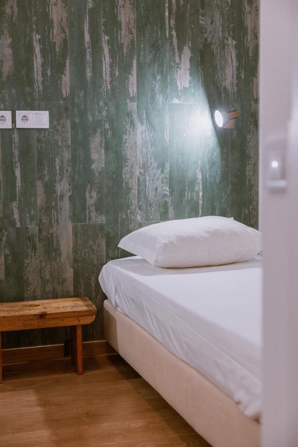 The Lx Hill Hostal *
